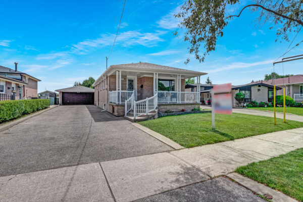 22-Secroft-Crescent-Toronto-Web-Salisbury-6