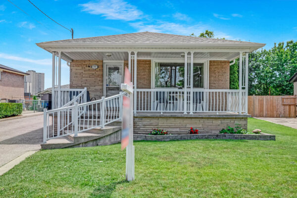 22-Secroft-Crescent-Toronto-Web-Salisbury-8