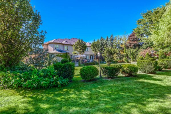 41-Old-Humber-Crescent-Vaughan-Web-Salisbury-30