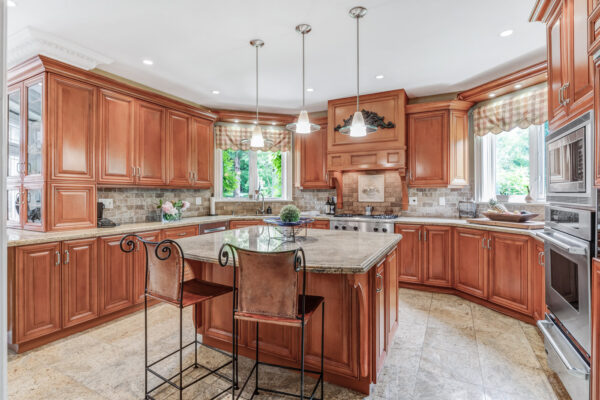 41-Old-Humber-Crescent-Vaughan-Web-Salisbury-31