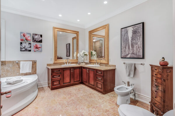 41-Old-Humber-Crescent-Vaughan-Web-Salisbury-54