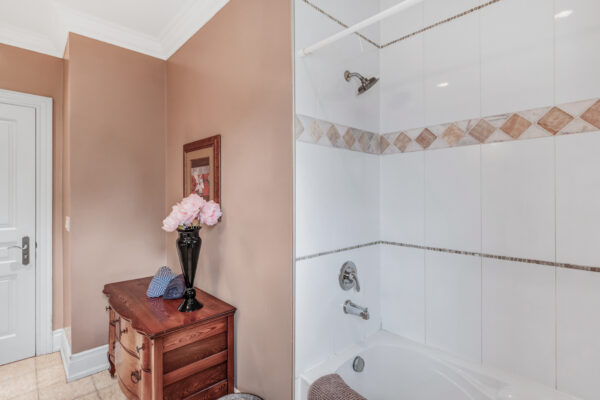 41-Old-Humber-Crescent-Vaughan-Web-Salisbury-65