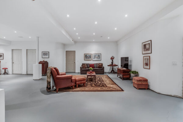 41-Old-Humber-Crescent-Vaughan-Web-Salisbury-74