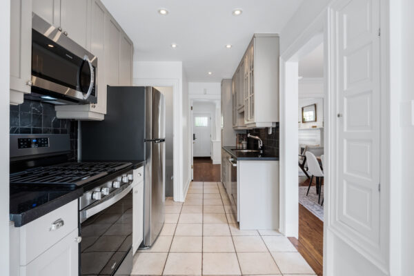 12-Rosewell-Avenue-Toronto-Web-Salisbury-24
