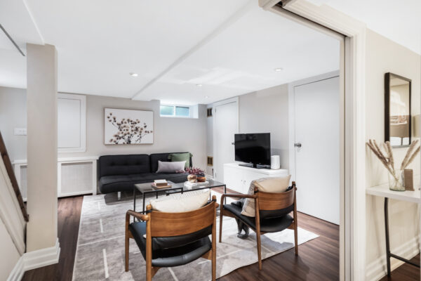 12-Rosewell-Avenue-Toronto-Web-Salisbury-41