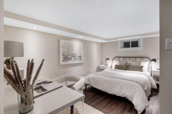 12-Rosewell-Avenue-Toronto-Web-Salisbury-42
