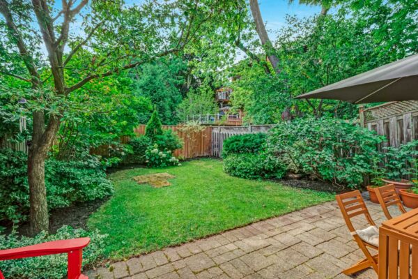 12-Rosewell-Avenue-Toronto-Web-Salisbury-52