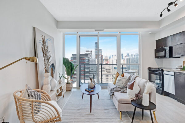 126-Simcoe-Street-#2507-Toronto-Web-Salisbury-11