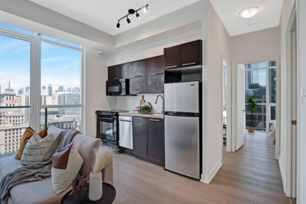 126-Simcoe-Street-#2507-Toronto-Web-Salisbury-15