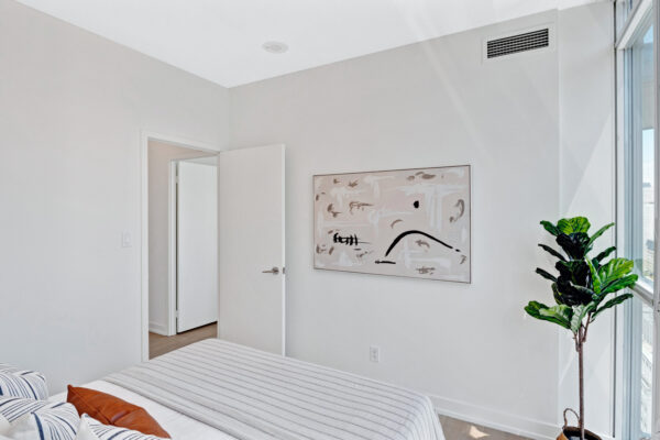 126-Simcoe-Street-#2507-Toronto-Web-Salisbury-25