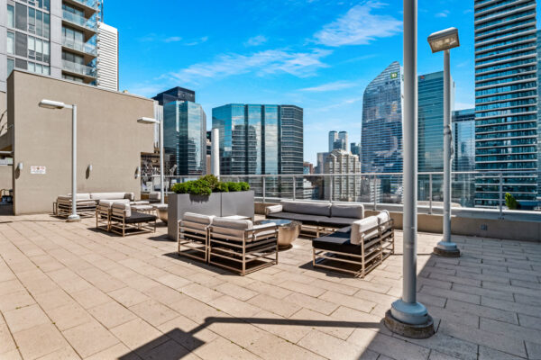 126-Simcoe-Street-#2507-Toronto-Web-Salisbury-34
