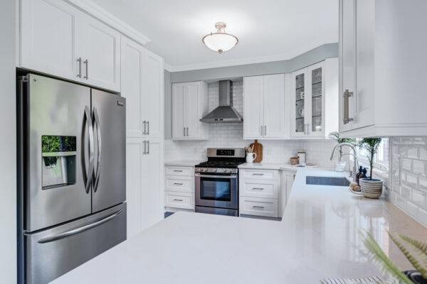14-Little-Rouge-Circle-Stouffville-Main-Level-Web-Salisbury-12