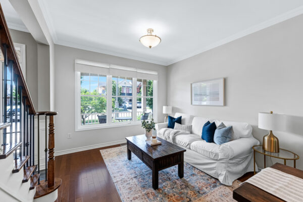14-Little-Rouge-Circle-Stouffville-Main-Level-Web-Salisbury-5