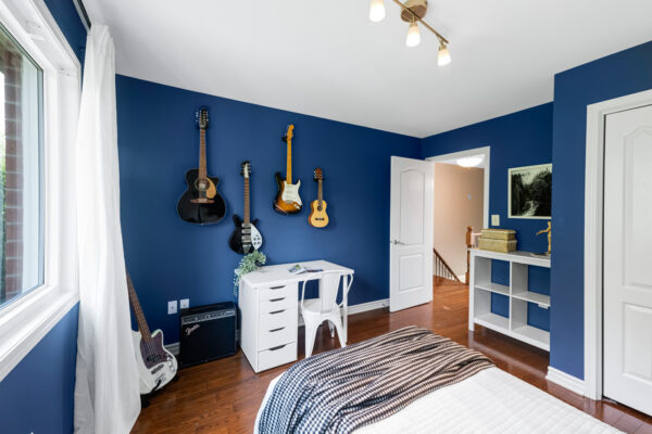 14-Little-Rouge-Circle-Stouffville-Web-Salisbury-46