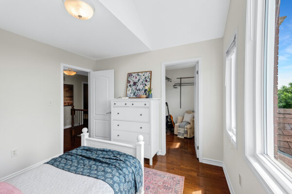 14-Little-Rouge-Circle-Stouffville-Web-Salisbury-49