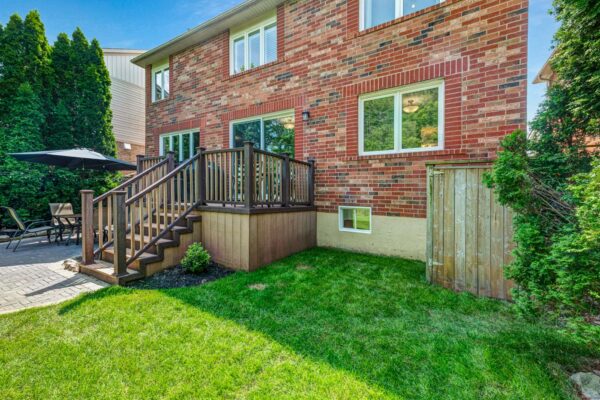 14-Little-Rouge-Circle-Stouffville-Web-Salisbury-62