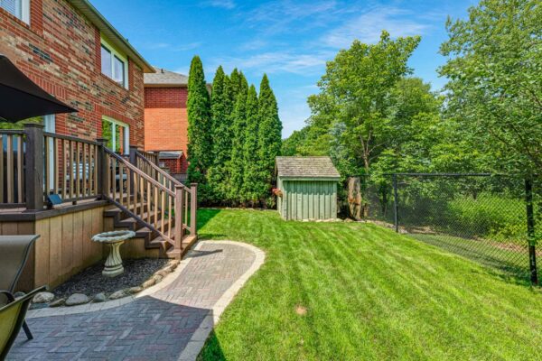 14-Little-Rouge-Circle-Stouffville-Web-Salisbury-64
