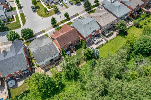 14-Little-Rouge-Circle-Stouffville-Web-Salisbury-66