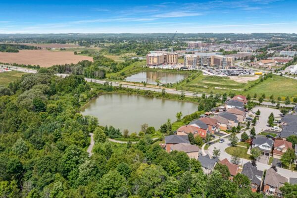 14-Little-Rouge-Circle-Stouffville-Web-Salisbury-74