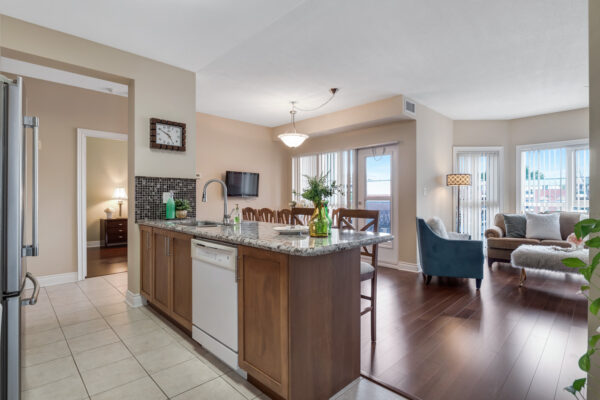 160-Woodbridge-Avenue-#307-Vaughan-Web-Salisbury-11