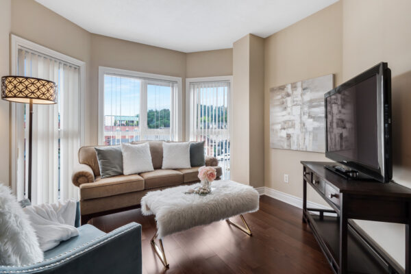 160-Woodbridge-Avenue-#307-Vaughan-Web-Salisbury-14