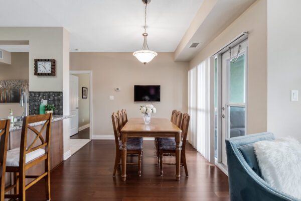 160-Woodbridge-Avenue-#307-Vaughan-Web-Salisbury-16