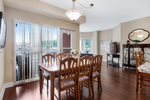 160-Woodbridge-Avenue-#307-Vaughan-Web-Salisbury-17