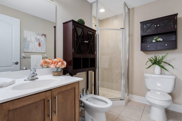 160-Woodbridge-Avenue-#307-Vaughan-Web-Salisbury-23