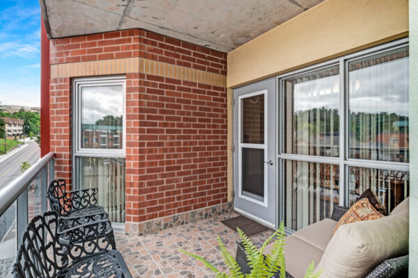 160-Woodbridge-Avenue-#307-Vaughan-Web-Salisbury-35