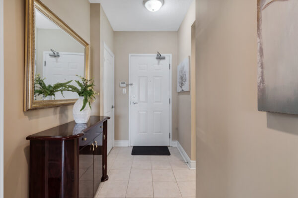 160-Woodbridge-Avenue-#307-Vaughan-Web-Salisbury-5