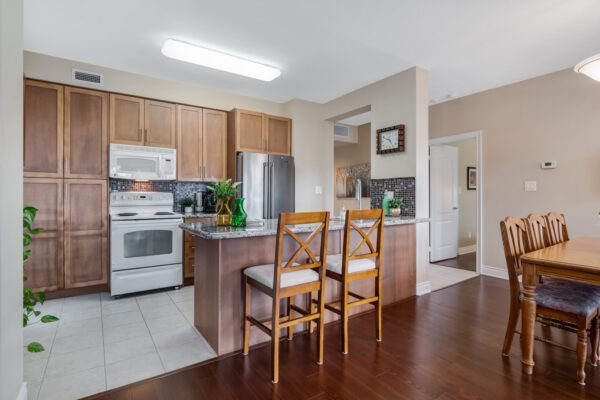 160-Woodbridge-Avenue-#307-Vaughan-Web-Salisbury-9