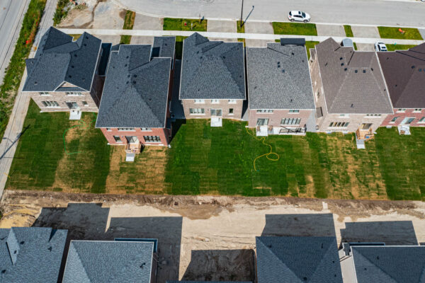 18-Ainslie-Hill-Crescent-Georgina-Exterior-Web-Salisbury-18