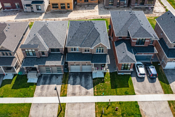 18-Ainslie-Hill-Crescent-Georgina-Exterior-Web-Salisbury-3