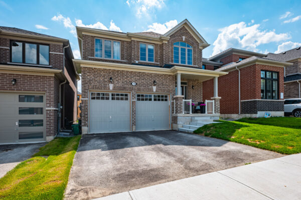 18-Ainslie-Hill-Crescent-Georgina-Exterior-Web-Salisbury-6