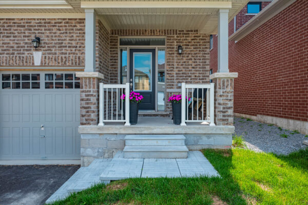 18-Ainslie-Hill-Crescent-Georgina-Exterior-Web-Salisbury-9
