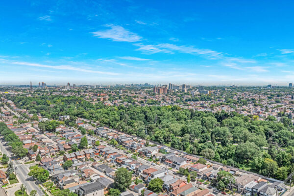 201-Gilbert-Avenue-Toronto-Web-Salisbury-24