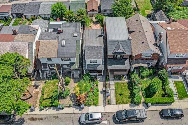 201-Gilbert-Avenue-Toronto-Web-Salisbury-6