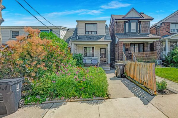 201-Gilbert-Avenue-Toronto-Web-Salisbury-7