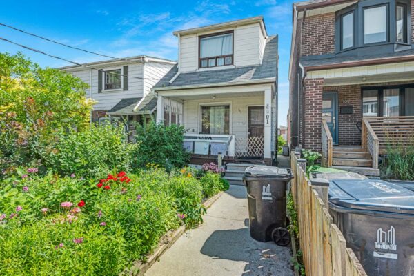 201-Gilbert-Avenue-Toronto-Web-Salisbury-8