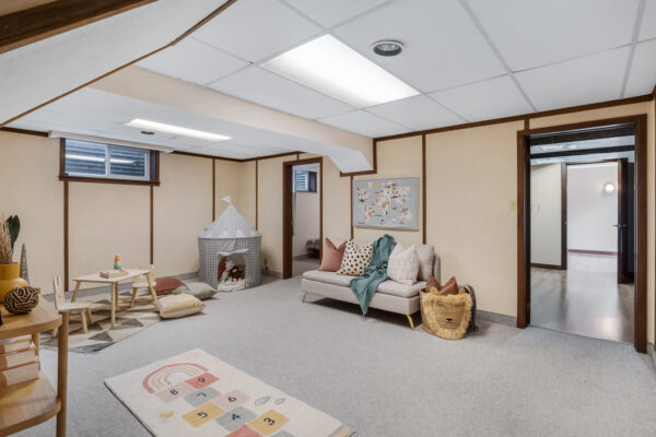 205-Rouge-Hills-Drive-Toronto-Web-Salisbury-64