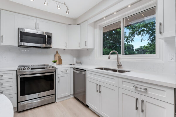 324-Flagstone-Terrace-Toronto-Web-Salisbury-21