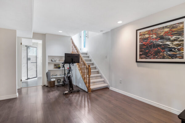 324-Flagstone-Terrace-Toronto-Web-Salisbury-34