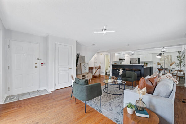 118-Finch-Avenue-West-TH-#1-Toronto-Web-Salisbury-13