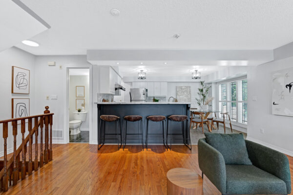 118-Finch-Avenue-West-TH-#1-Toronto-Web-Salisbury-18