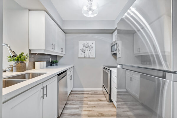 1200-The-Esplanade-N-#905-Pickering-Web-Salisbury-11