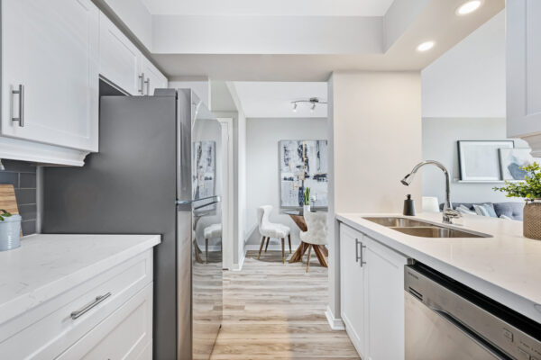 1200-The-Esplanade-N-#905-Pickering-Web-Salisbury-14