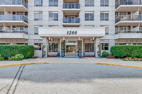1200-The-Esplanade-N-#905-Pickering-Web-Salisbury-5