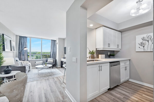 1200-The-Esplanade-N-#905-Pickering-Web-Salisbury-9