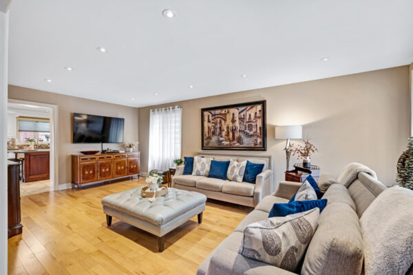 147-Governor-Crescent-Vaughan-Web-Salisbury-14