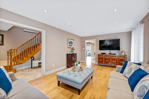 147-Governor-Crescent-Vaughan-Web-Salisbury-16